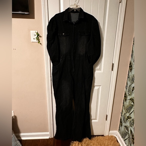 Women’s Button front Jumpsuit - Picture 1 of 2